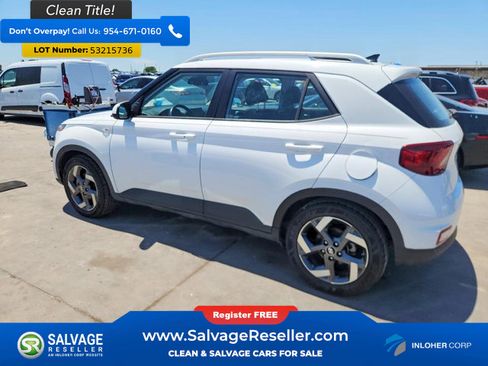 Used 2021 Hyundai Venue SEL w/ Premium Package FWD image 3