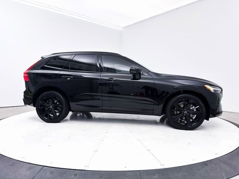 Used 2024 Volvo XC60 T8 Ultimate w/ Climate Package image 40