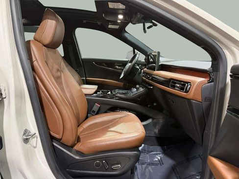 Certified 2023 Lincoln Nautilus Reserve w/ Equipment Group 201A image 26