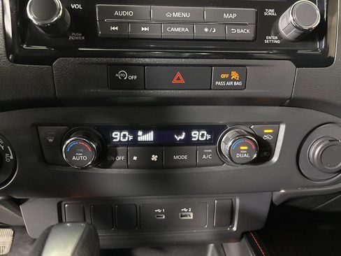 Used 2024 Nissan Frontier PRO-4X w/ Off-Road Protection Package image 15