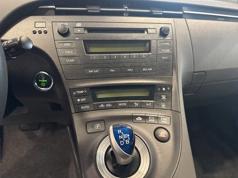 Used 2010 Toyota Prius One image 27