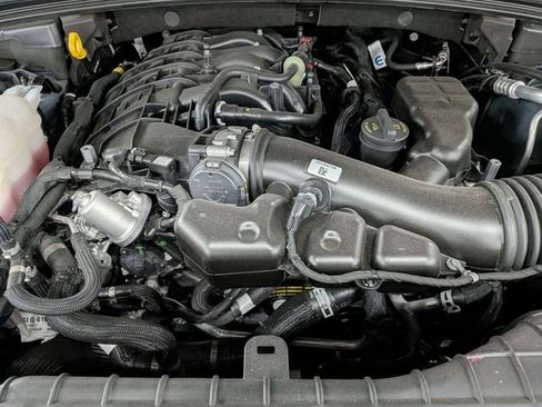 New 2025 Jeep Grand Cherokee L Limited image 31