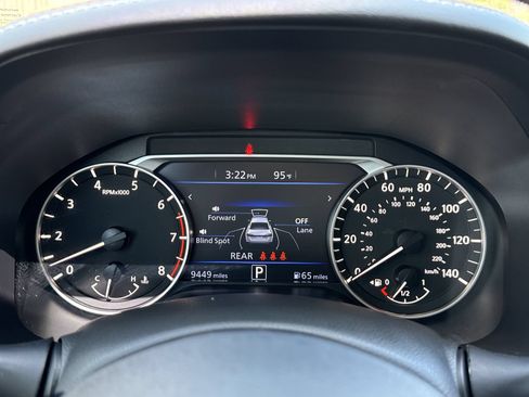 Used 2025 Nissan Altima 2.5 SR w/ SR Premium Package FWD image 19