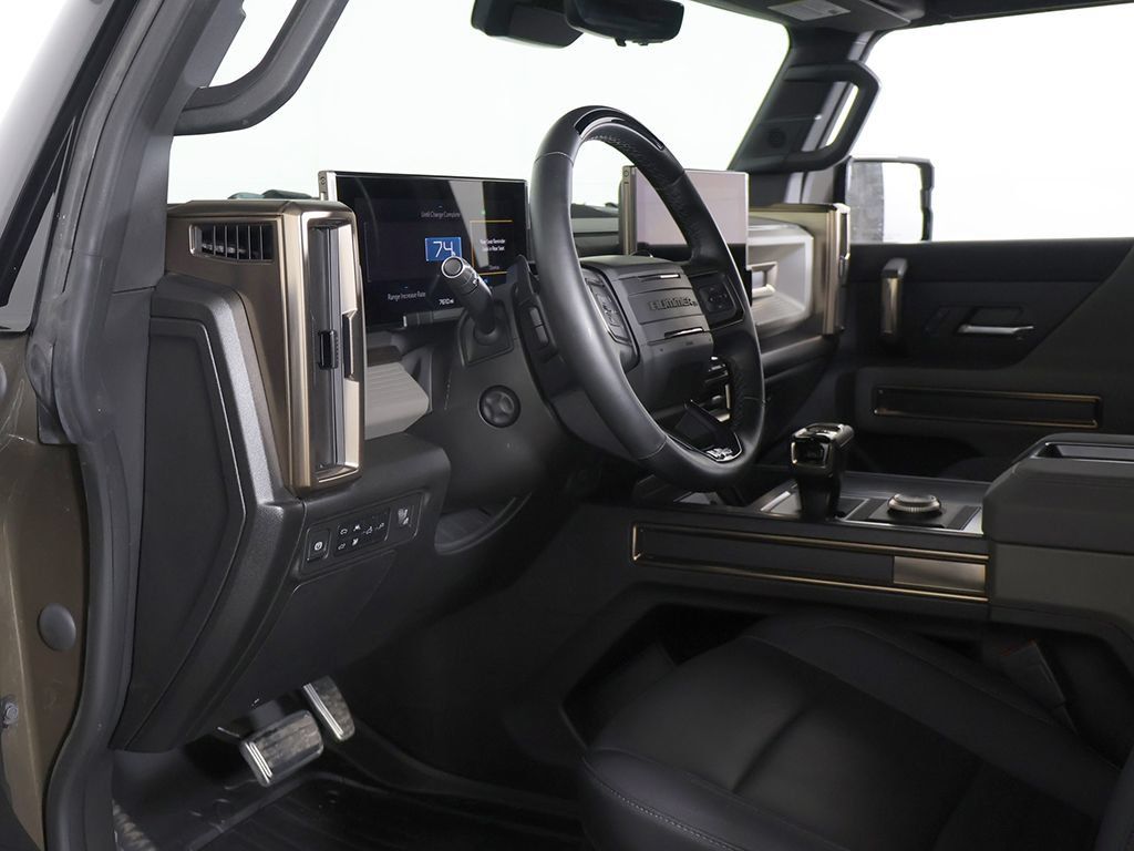 Used 2025 GMC Hummer EV 2X w/ Extreme Off-Road Package AWD/4WD image 31