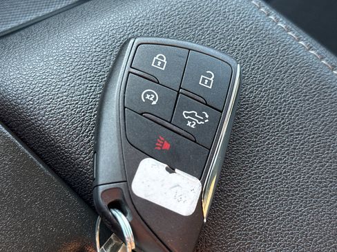 Used 2024 Chevrolet Silverado 1500 LT image 36