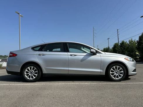 Used 2016 Ford Fusion S FWD image 3