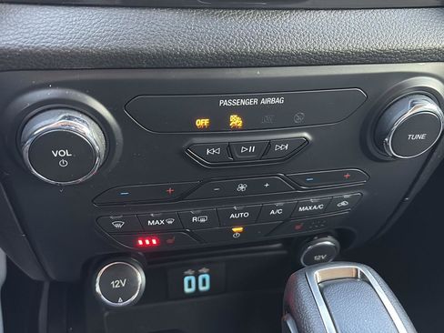 Used 2020 Ford Ranger Lariat w/ Equipment Group 501A Mid image 22