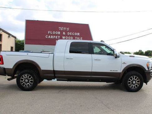 Used 2023 RAM 2500 Limited AWD/4WD image 2