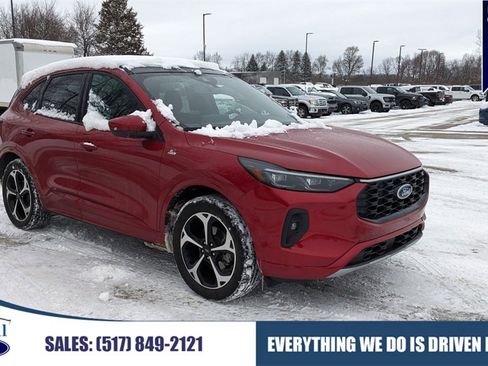 Used 2025 Ford Escape ST-Line Elite image 1