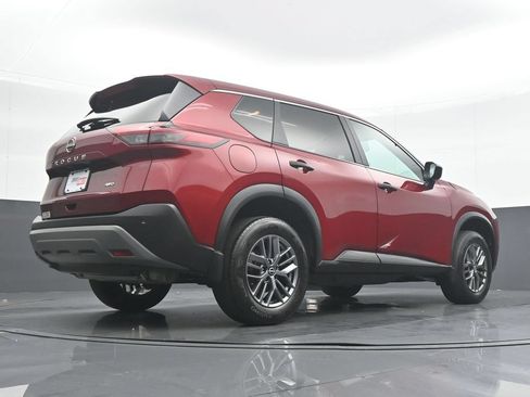Used 2023 Nissan Rogue S AWD/4WD image 38