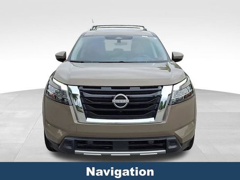 Used 2024 Nissan Pathfinder Platinum w/ Cargo Package FWD image 3