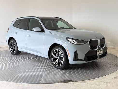 New 2026 BMW X3 xDrive30i w/ M Sport Package AWD/4WD image 7