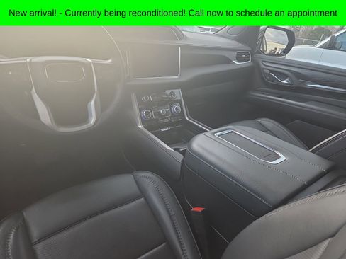 Used 2023 GMC Yukon Denali image 10