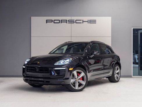 Certified 2026 Porsche Macan S AWD/4WD image 1