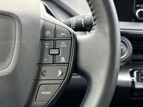 Used 2024 Toyota Prius LE image 29