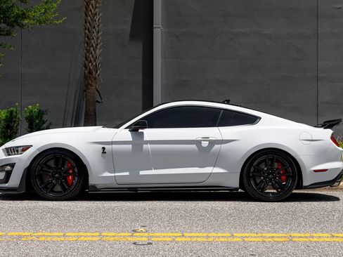 Used 2022 Ford Mustang Shelby GT500 w/ Technology Package RWD image 22