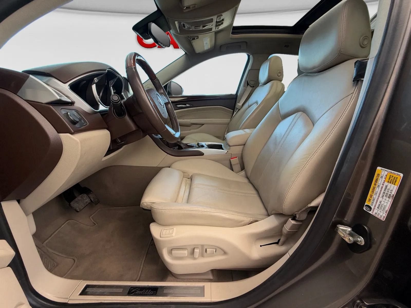 Used 2011 Cadillac SRX Luxury FWD image 13