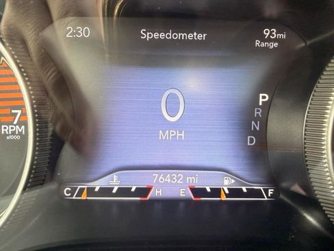 Used 2020 Jeep Cherokee Trailhawk image 25