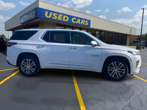 Used 2023 Chevrolet Traverse High Country w/ LPO, Floor Liner Package AWD/4WD image 2