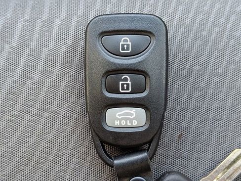 Used 2016 Hyundai Elantra SE w/ Option Group 02 image 26