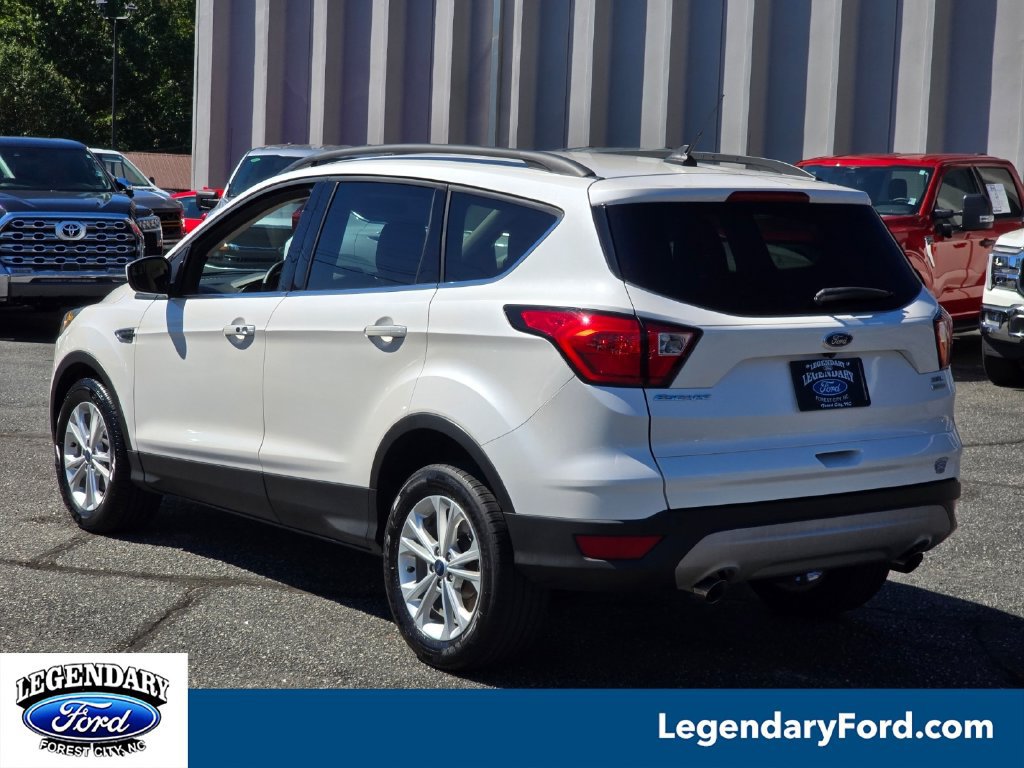 Used 2019 Ford Escape SEL FWD image 2