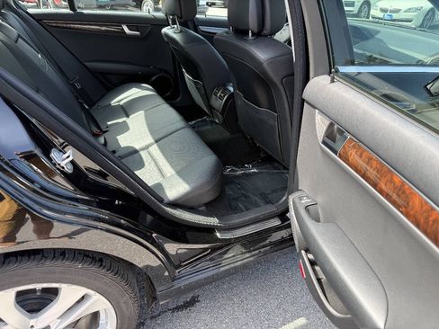 Used 2013 Mercedes-Benz C 300 4MATIC Sedan image 11