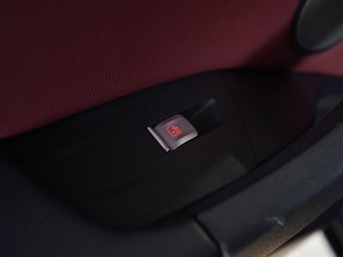 Used 2023 BMW X3 M40i w/ Premium Package image 24