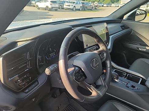 Used 2024 Lexus TX 350 FWD w/ Captains Chair Package image 11