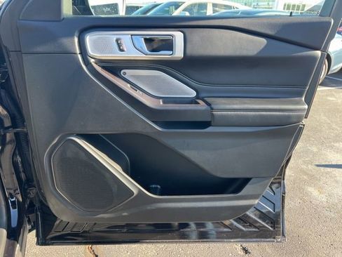 Used 2020 Ford Explorer ST w/ Premium Technology Package image 37