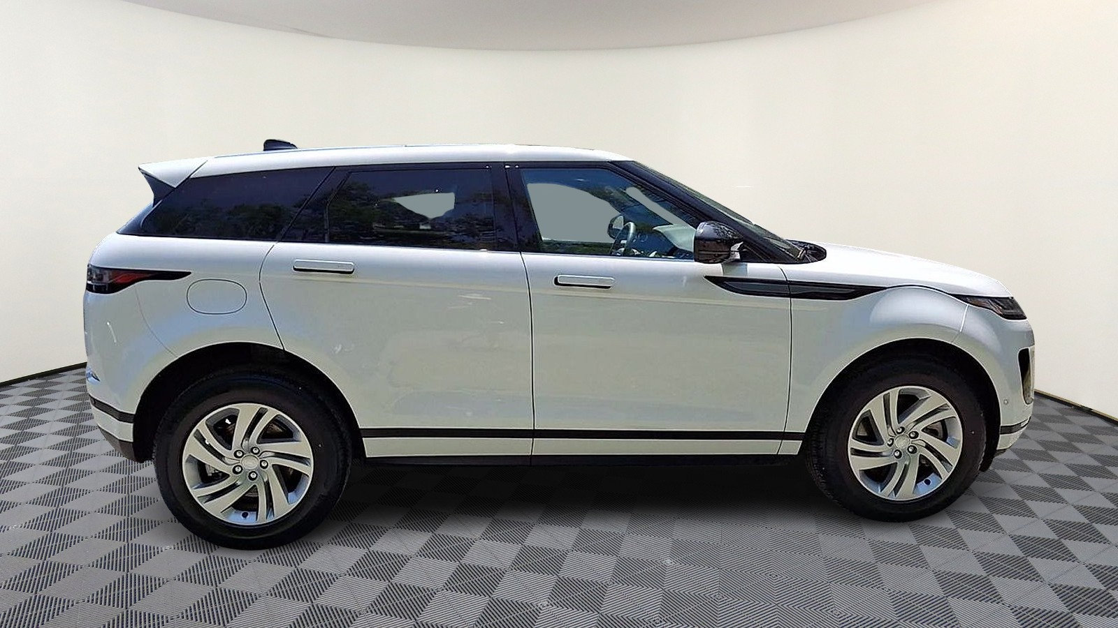 Certified 2026 Land Rover Range Rover Evoque S AWD/4WD image 9