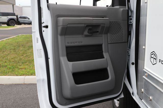 New 2027 Ford E-450 and Econoline 450 Super Duty w/ Power Equipment Group RWD image 15