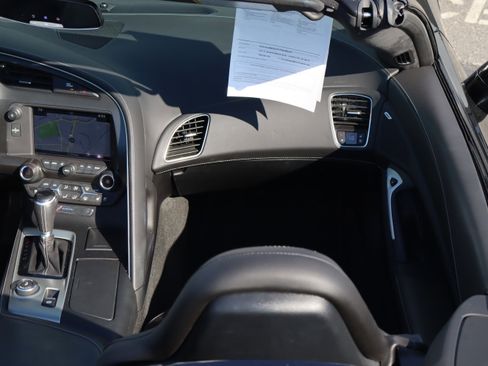 Used 2019 Chevrolet Corvette Stingray Convertible w/ 3LT Preferred Equipment Group RWD image 13