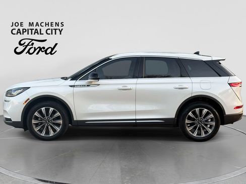 Used 2022 Lincoln Corsair Reserve w/ Elements Package FWD image 8