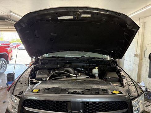 Used 2014 RAM 1500 Express AWD/4WD image 30
