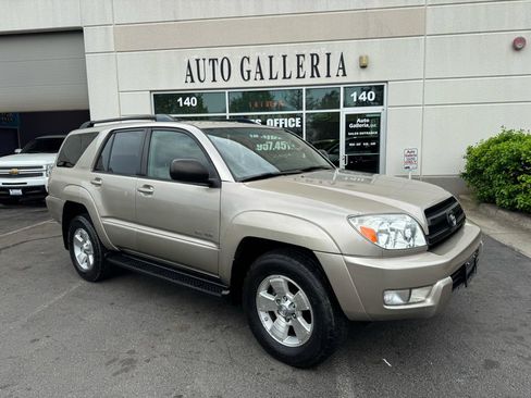 Used 2004 Toyota 4Runner Sport AWD/4WD image 2