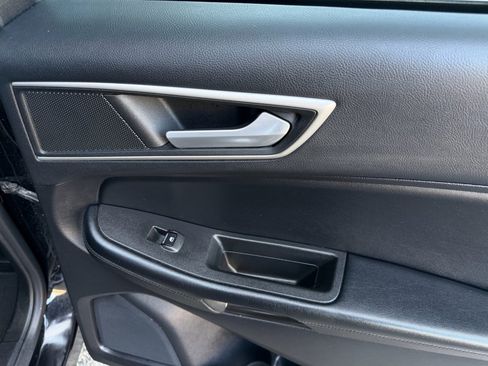 Used 2022 Ford Edge SEL image 23