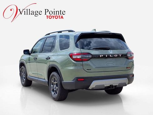 Used 2026 Honda Pilot TrailSport image 4
