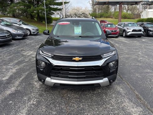 Used 2023 Chevrolet TrailBlazer LT image 3