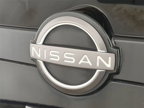 Used 2022 Nissan Pathfinder SV image 13