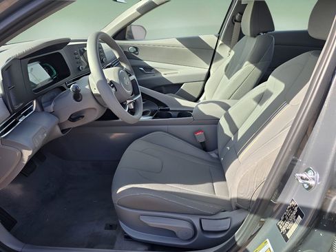 New 2025 Hyundai Elantra Blue image 12