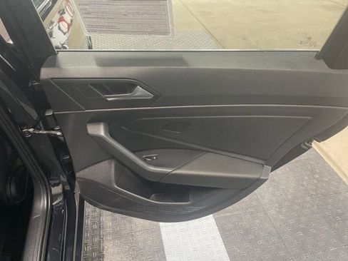 Used 2023 Volkswagen Jetta SEL FWD image 6