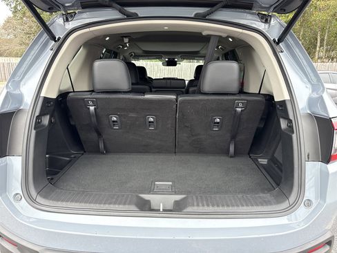 Used 2023 Honda Pilot Touring image 32