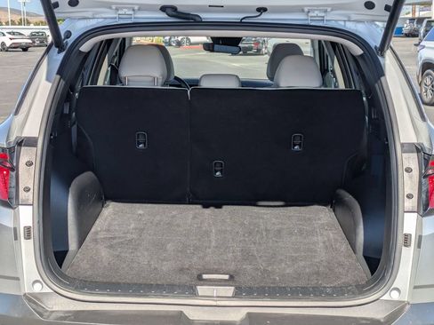 Used 2025 Hyundai Tucson SEL FWD image 13
