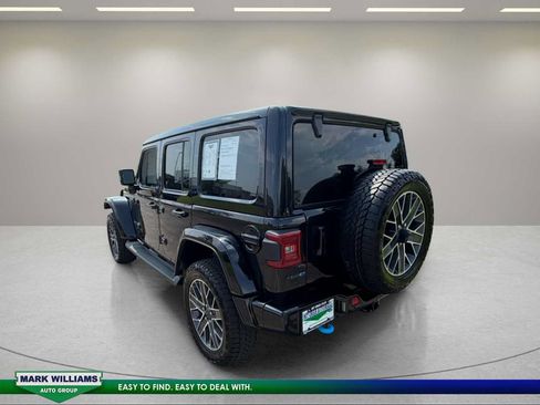 Used 2024 Jeep Wrangler High Altitude AWD/4WD image 8