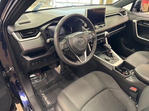Used 2024 Toyota RAV4 SE w/ Weather & Moonroof Package AWD/4WD image 40