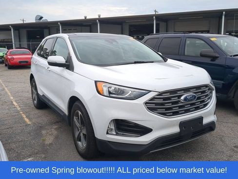Used 2020 Ford Edge SEL w/ Convenience Package FWD image 3