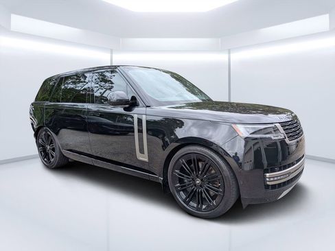 Used 2025 Land Rover Range Rover Long Wheelbase Autobiography AWD/4WD image 1