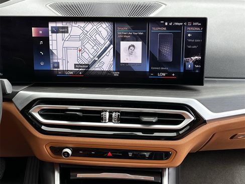 Used 2023 BMW 330i Sedan w/ Premium Package image 15