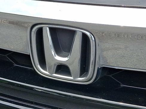 Used 2019 Honda Accord LX image 29