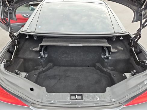 Used 2018 Mercedes-Benz SL 550 image 30